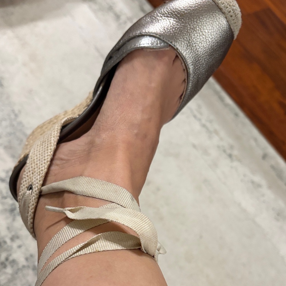 Vionic Metallic Silver Espadrille Wedges